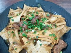 -壹阁胡羊焖饼(特色小吃街店)