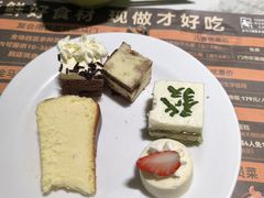 -金马门国际美食百汇(珞喻路店)