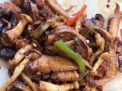 石锅蘑菇-鹿港小镇(霄云店)