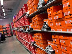 -NIKE北京赛特换季优惠店