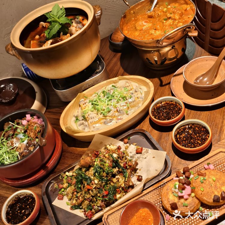 🉐到贵阳朋友认证的地道酸汤火锅🍲