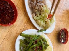 -雷祖芳老妈蹄花店