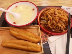 -十三朝牛馍王擀面皮(骡马市店)