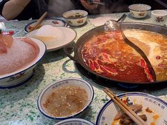 -鸿姐老火锅(疁城新天地店)