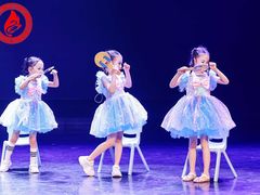 -西安小天鹅艺术团(曲江Alice店)