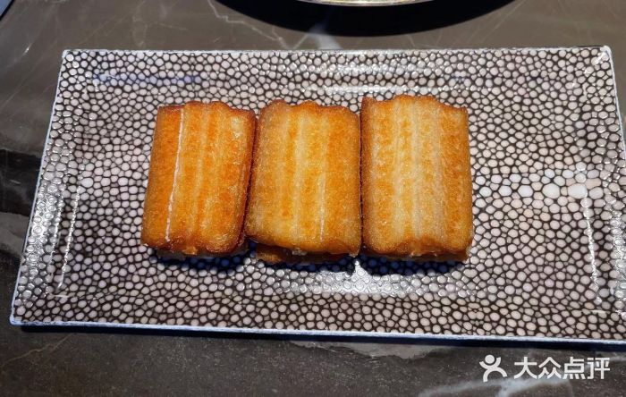 新荣记(BFC外滩金融中心店)黄金脆带鱼图片