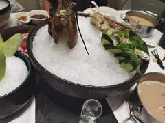 -红鼎豆捞·非遗鲍皇汤火锅(宝丰路店)