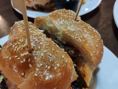 -拉亚汉堡经典餐厅(商城路店)