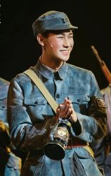 -租旗袍租礼服馆