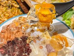 -八月美食小馆(银泰城总店)