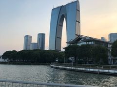 -苏州金鸡湖中茵皇冠假日酒店