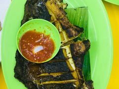 -明记烧鱼美味店