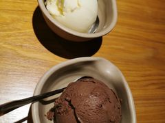 香草/巧克力冰激凌-斗牛士牛排(南京东路店)