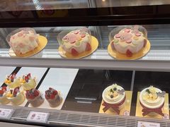 -花花卷卷·鲜食蛋糕(静安久光百货店)