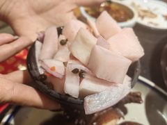 -小饕荟雅安贡椒鱼鲜馆(广福桥店)