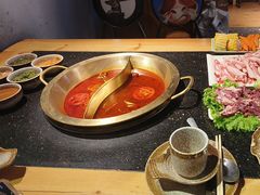 -顶顶汤火牛排火锅·经典铜锅涮肉