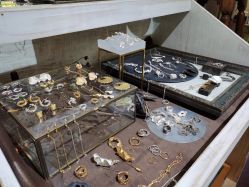 点击看大图 -HeyJewel全球独立设计师原创首饰集合店