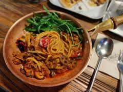 牛肉辣油意面-I HOLIC艾豪丽披萨(KKone店)