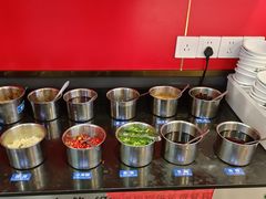 -鲁员外地锅鸡地锅鱼(古墩路店)