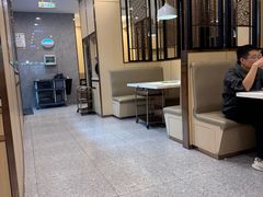 -七欣天香辣蟹火锅(闵行浦江欢乐颂店)