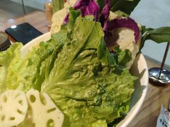 -野山舂·贵州现舂酸汤火锅(鸿通城店)