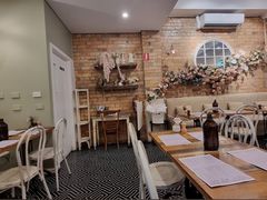 -FLOVIE FLORIST CAFE