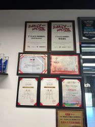 -WITCH （舞季）舞蹈工作室