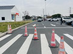 -平望服务区·停车场