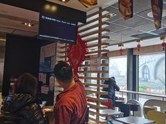 大堂-麦当劳(虹桥南丰城店)