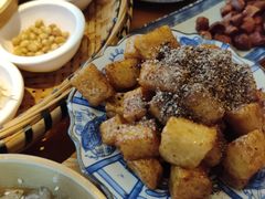 -包整·丝娃娃(一览甲秀楼风景店)