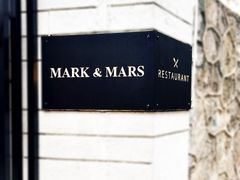 -Mark&Mars Restaurant