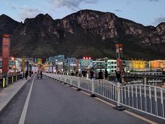 -百里峡七彩艺术小镇