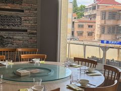 -莲餐厅·湖北菜·潜江小龙虾店(愚园路店)