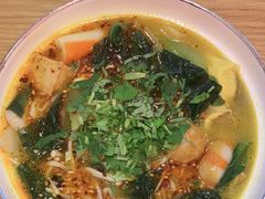 -小蛮椒麻辣烫·麻辣拌(青浦宝龙店)