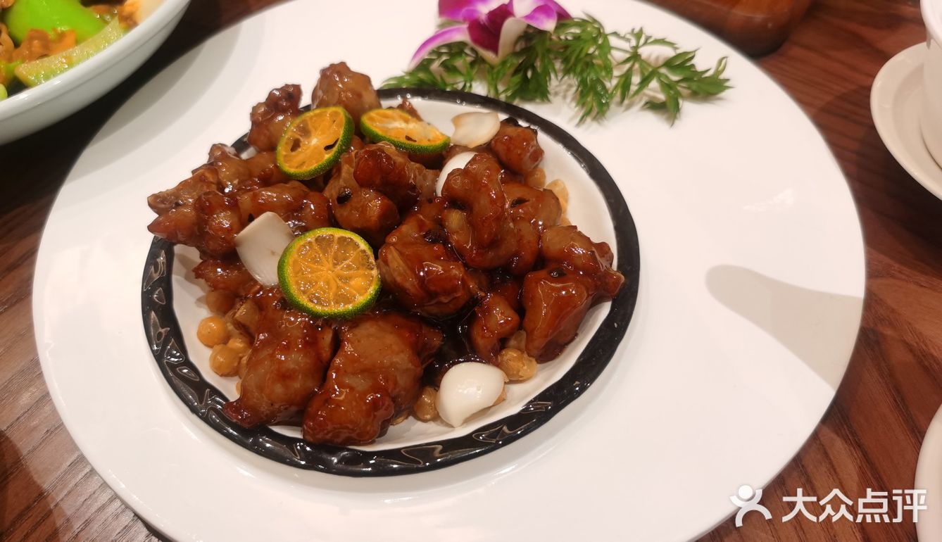 不愧是专门吃烤乳鸽的，没有让人失望