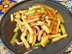 杏鲍菇松板肉-乌镇那一年小院主题餐厅(甘泉西路店)