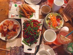 -胡桃里音乐酒馆(环亚凯瑟琳广场店)