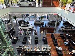 -天津波士信达奔驰4S店(卫津南路店)