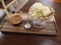 -Double cafe