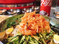 韩式拌荞麦大冷面-炉子旁烤肉(庄河店)