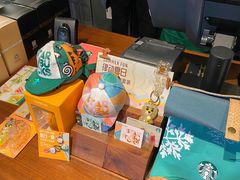 零售区-星巴克臻选(深圳华强北茂业店)