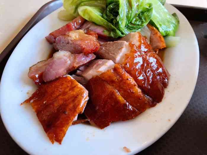 利苑烧味(公正路店)-"点了个烧排骨烧鹅饭,过得去,没想像中那么.