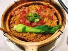 腊肠煲仔饭-六泰居(松北店)