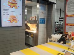 -麦当劳(深圳北站高铁店)