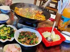 -富正毅三下锅·湘西韵味(天门山索道店)