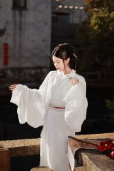 -一揽芳华汉服旗袍体验馆(拙政园店)