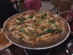 -WOLFGANG PUCK KITCHEN & BAR(迪士尼小镇店)
