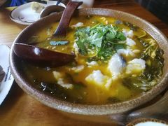 -东家小院金汤酸菜鱼(南阳路店)