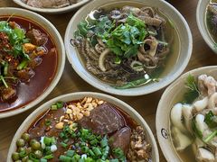 -谢老五跷脚牛肉·非遗传承店