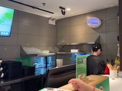 -蒙自源米线大王(东站店)